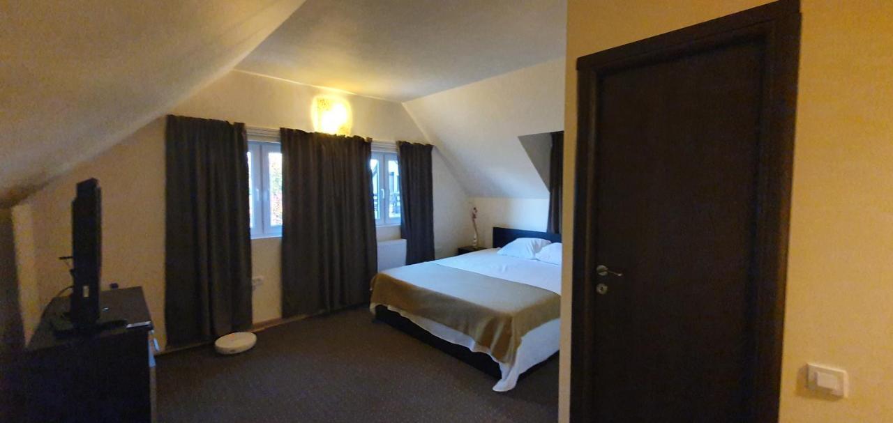 Forest Inn Izvorani Extérieur photo