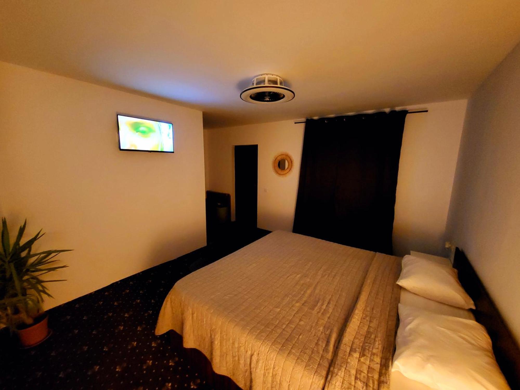 Forest Inn Izvorani Extérieur photo