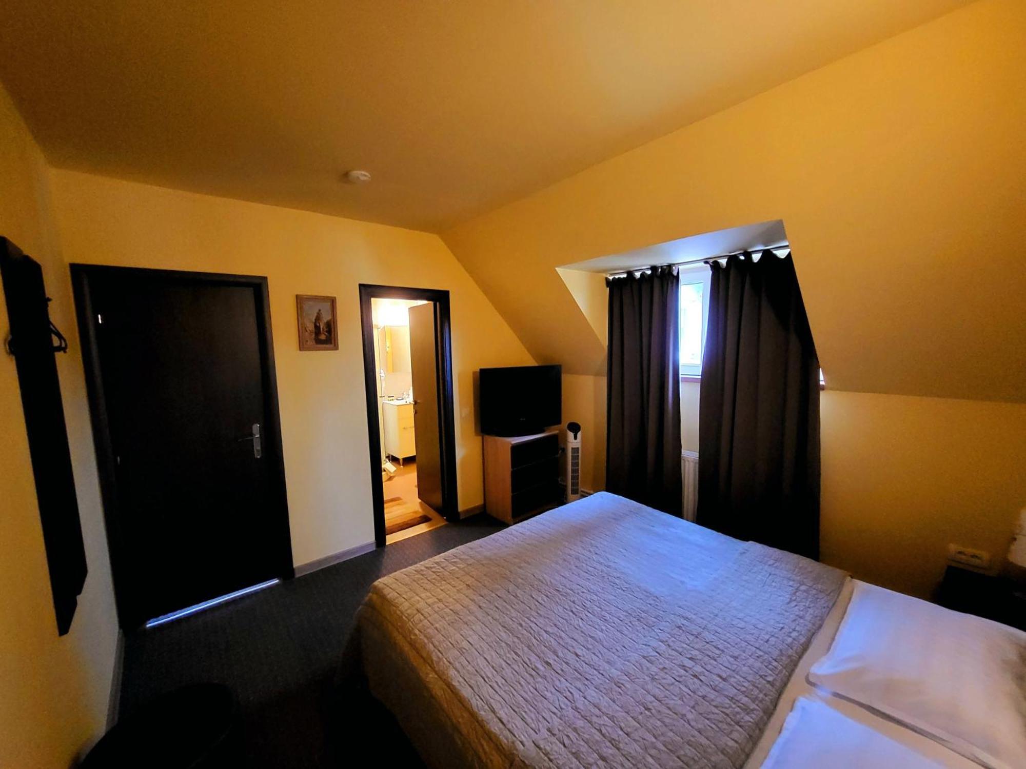 Forest Inn Izvorani Extérieur photo